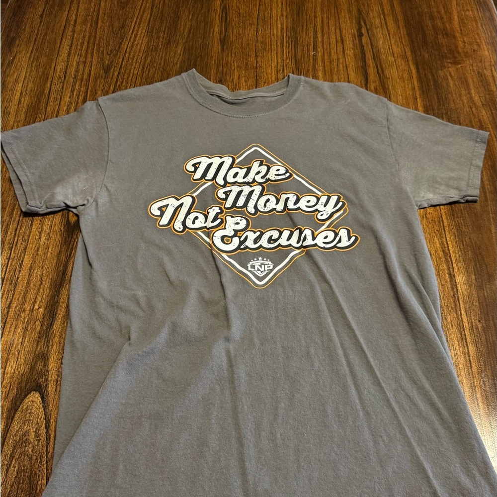 Gray Motivational Graphic Tee